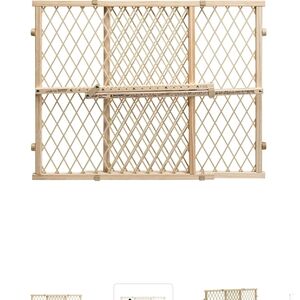 Wooden Expandable Baby Gate